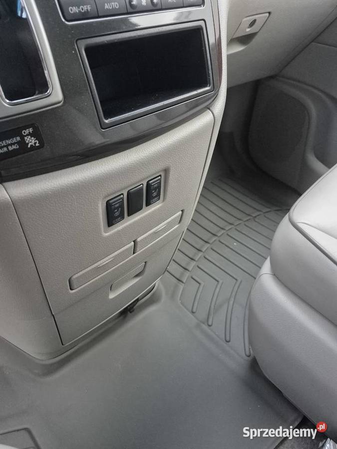 nissan quest 7 osób bezwypadkowy Ostrów Mazowiecka