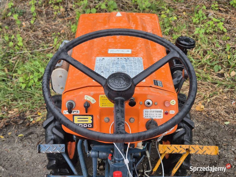 Traktorek traktor KUBOTA B5000D 9 44 Małuszyn sprzedam