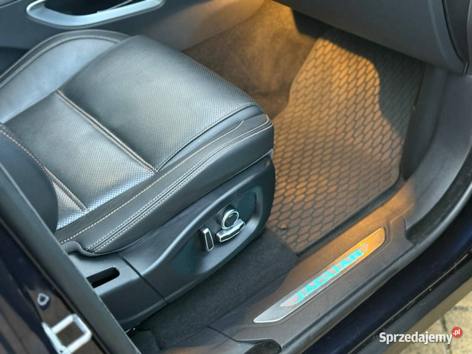 Jaguar FPACE garażowany Tarnowskie Góry