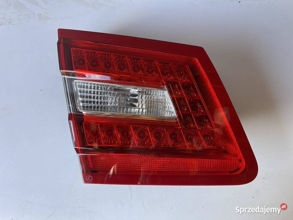 MERCEDES EKLASA W212 LEWA LAMPA W KLAPĘ wielkopolskie Ostroróg