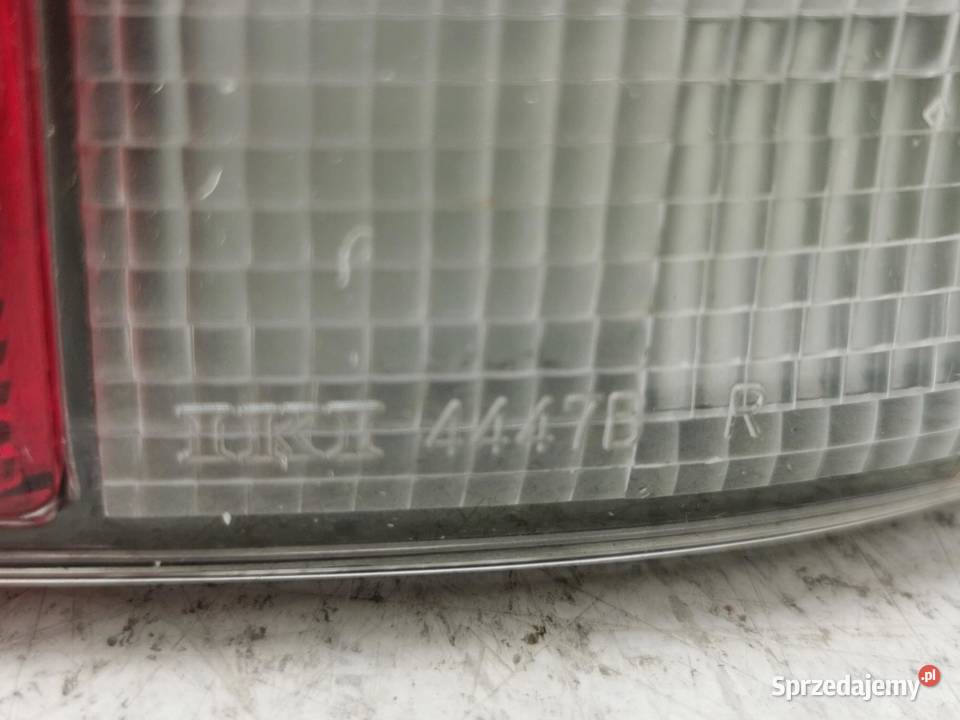LAMPA PRAWY TYŁ SUBARU JUSTY I 19841995 NOWA sprzedam