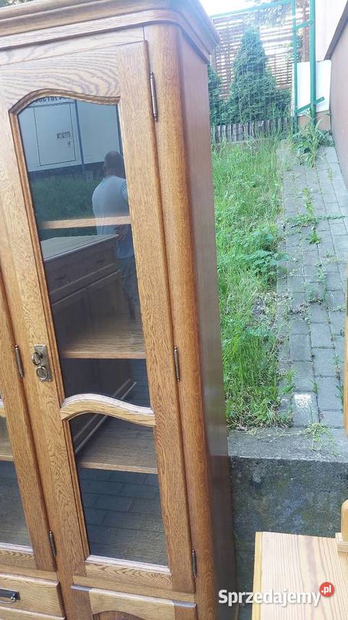 Duży kredens w okleinie dębowej Poznań sprzedam