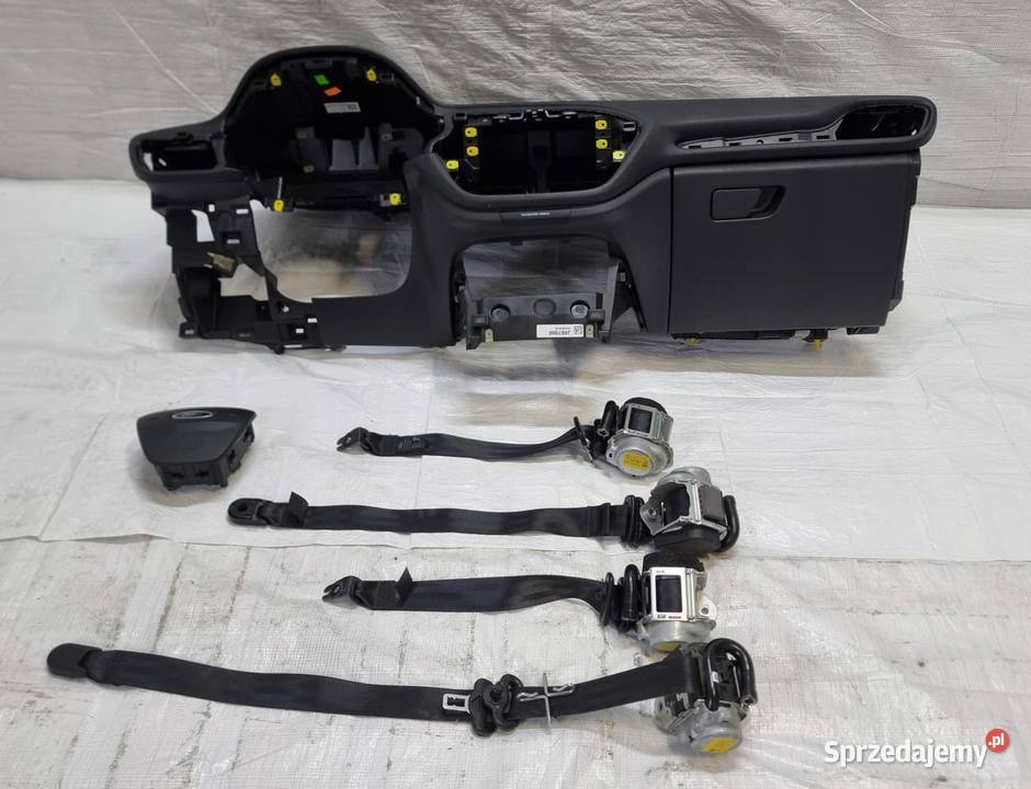 FORD FIESTA MK8 DESKA KONSOLA PASY PODUSZKI sprzedam