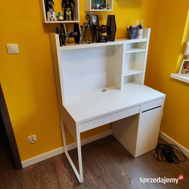 Ikea biurko dziecięce MICKE plus nadstawka Meble Kruszewnia sprzedam