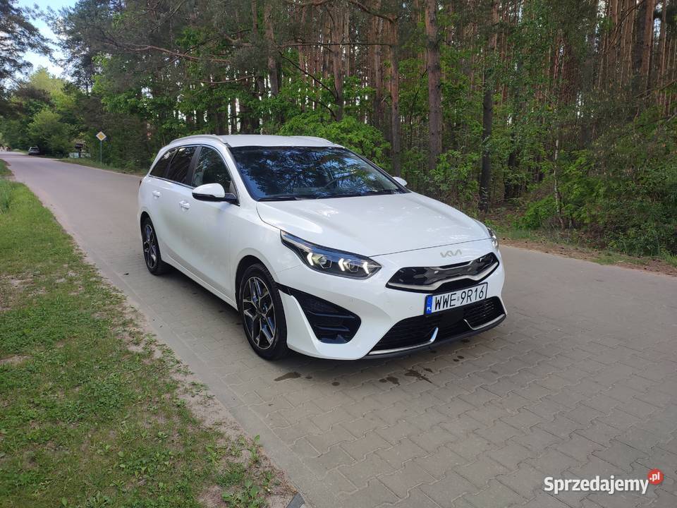 Kia ceed 16 hybrid plugin 2023 przebieg 22000 Łochów