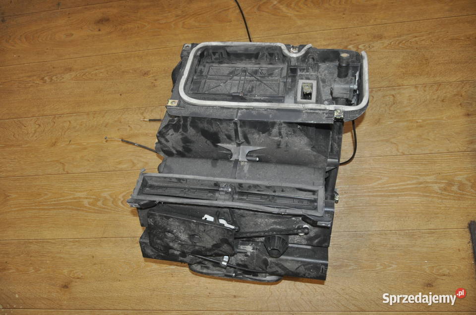 NAGRZEWNICA WODY RENAULT TRUCKS MIDLUM ogrzewanie Sierakowice sprzedam