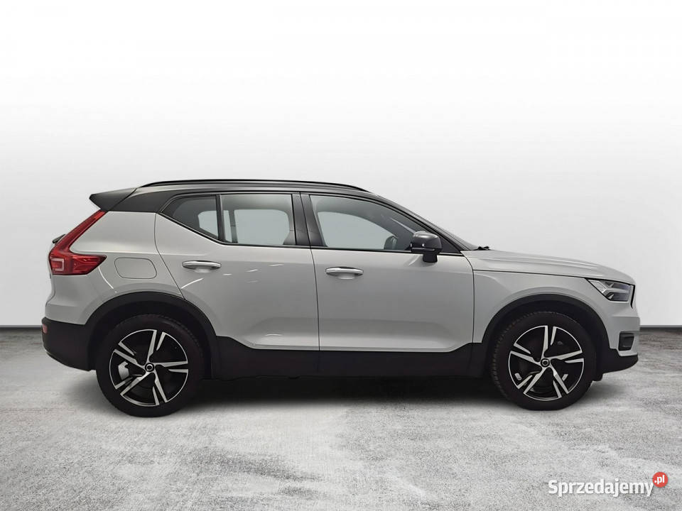 Volvo XC 40 15 T5 PlugIn Hybrid RDesign Z wielofunkcyjna kierownica mazowieckie Warszawa