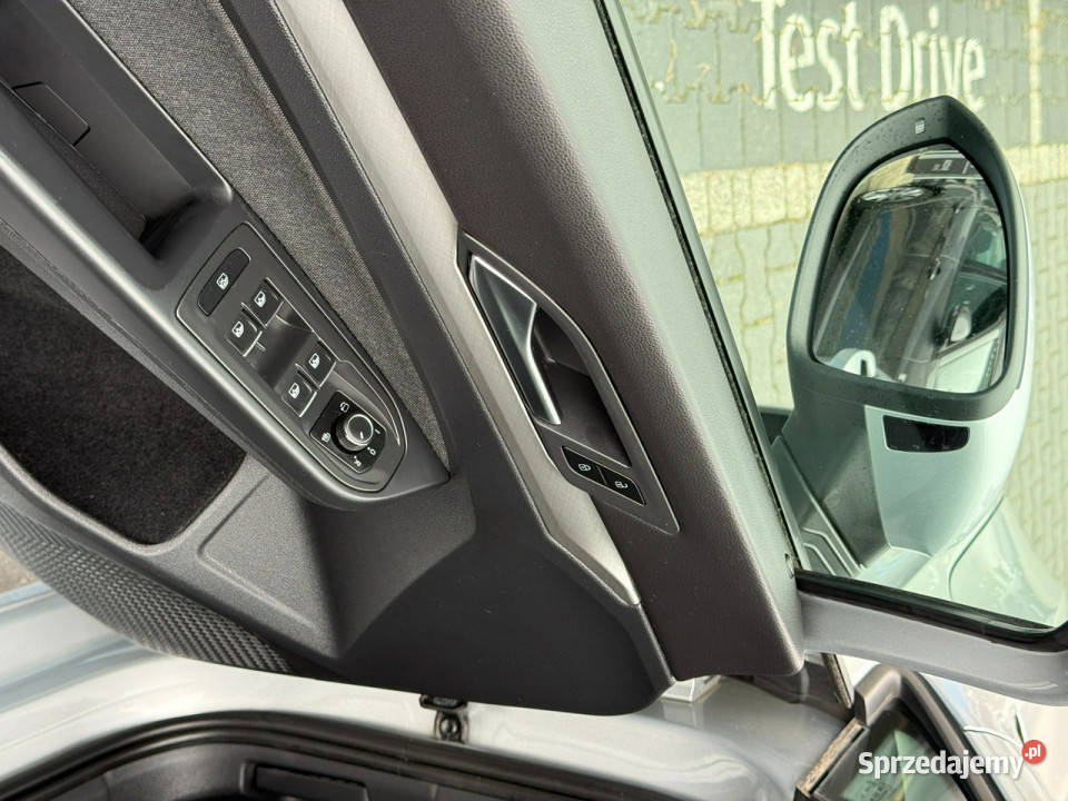 Volkswagen Golf 15 TSI 130 pakiet zimowy nieuszkodzony Tychy sprzedam