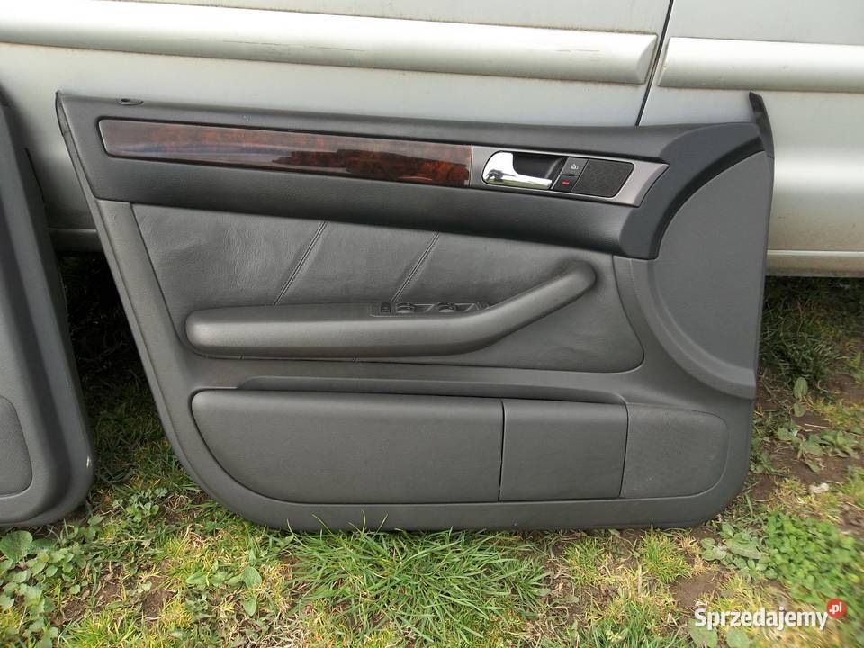 Boczki drzwi szara skóra ori roletki Audi A6 C5 Motoryzacja Iława
