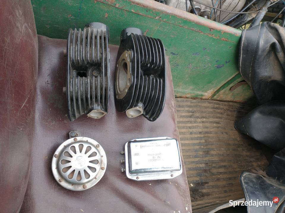 Ural M61 z 1961 roku z dokumentami Nowy Folwark