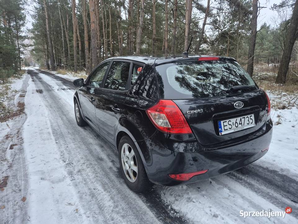 Kia Ceed Lift 14 benzyna 109 146 Super stan Skierniewice