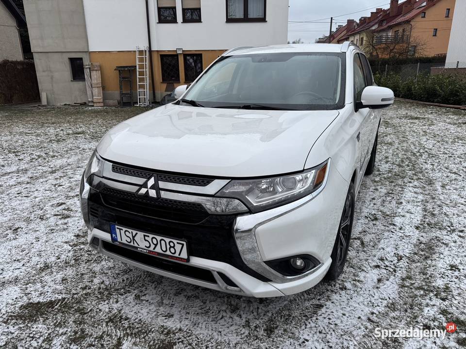 Mitsubishi Outlander PHEV 2019 2000cm3 Skarżysko-Kamienna