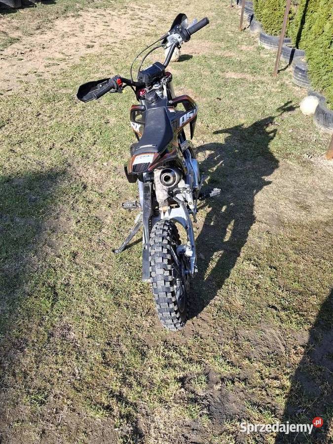 Cros ASiX Strzyżów