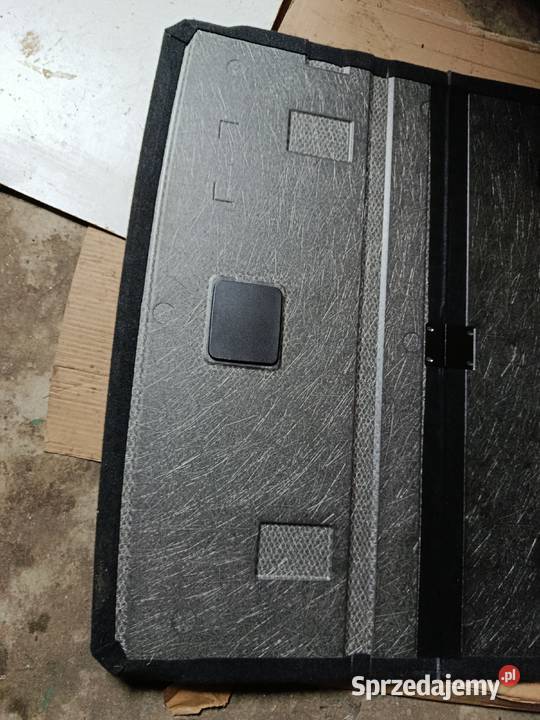 PODŁOGA BAGAŻNIKA PASSAT B8 LIFT KOMBI pomorskie