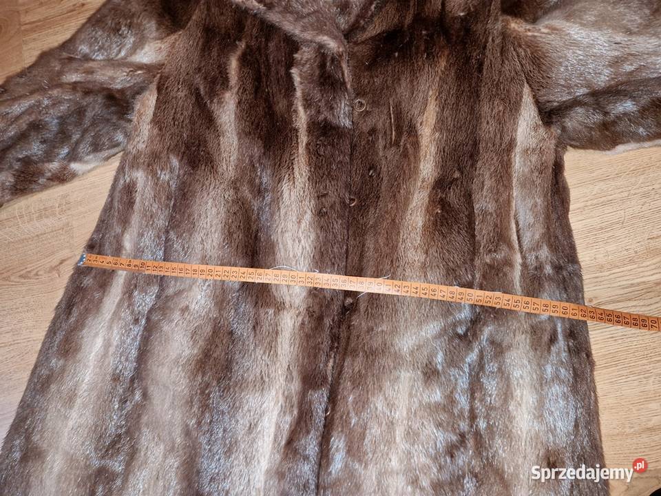 Eleganckie futro damskie Pelzmodelle Wankerl N