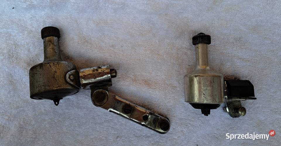 Lampa ostrzegawcza samochodowa antyk PRL Plewiska