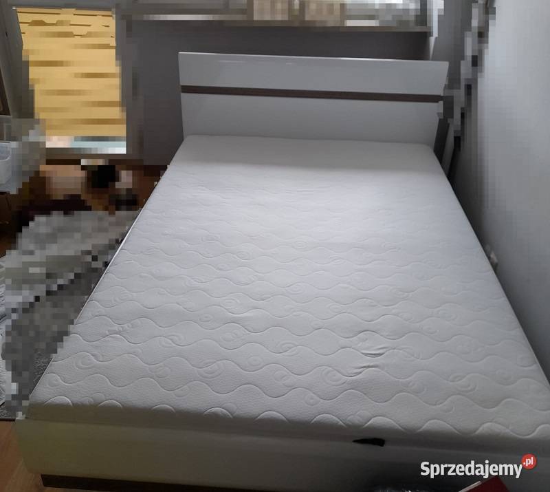 Łóżko 140x200 ze stelażemmaterac stan idealny Warszawa