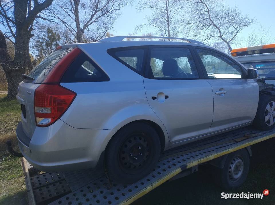 Kia Ceed SW 16 crdi 2010r Lift Lak 9S Części Rok produkcji 2010 warmińsko-mazurskie Elbląg