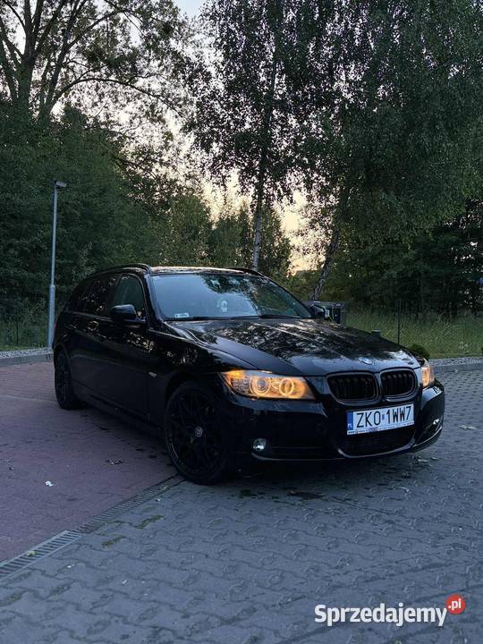 BMW E91 320xd czarny Biesiekierz