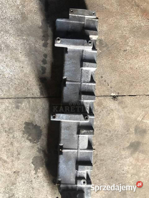 Deutz TCD 2013 L06 Pokrywa Zaworowa