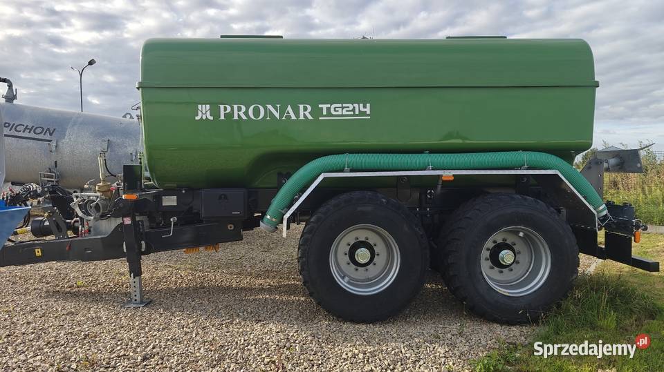 Wóz asnizacyjny beczka PRONAR TG214 plastik Rząśno sprzedam