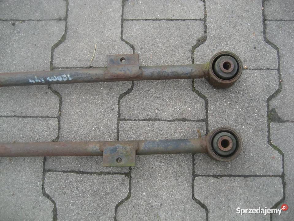 nissan terrano i 8692r 30 b wahacz tył 2 dolny Rakoniewice sprzedam