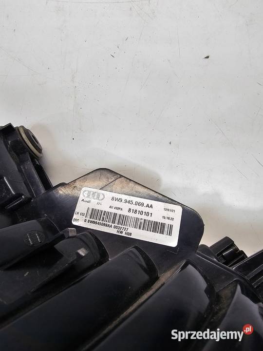 LAMPA LEWY TYŁ W BŁOTNIK AUDI A4 B9 LIFT AVANT Przystajń