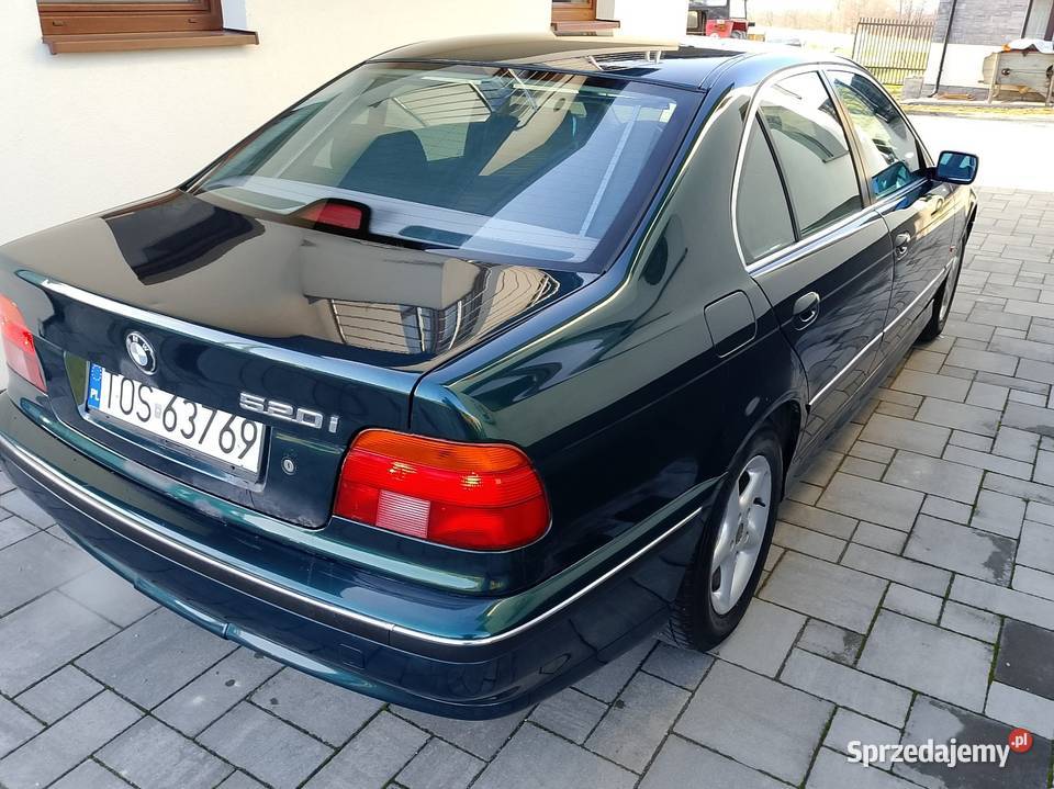 BMW 520i E39 sedan