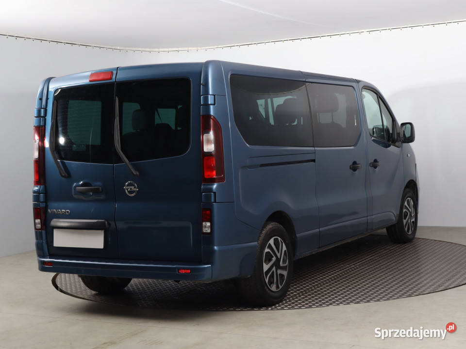 Opel Vivaro 16 BiCDTI manualna Bielany Wrocławskie
