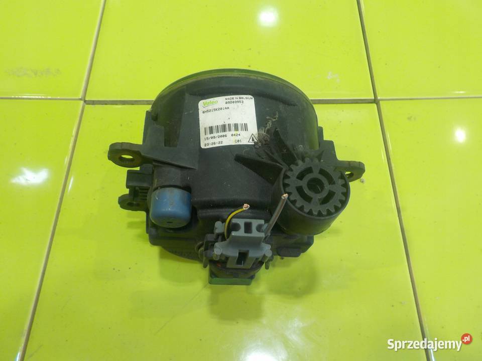 LAND ROVER FREELANDER II 06r 5D halogen prawy Suków