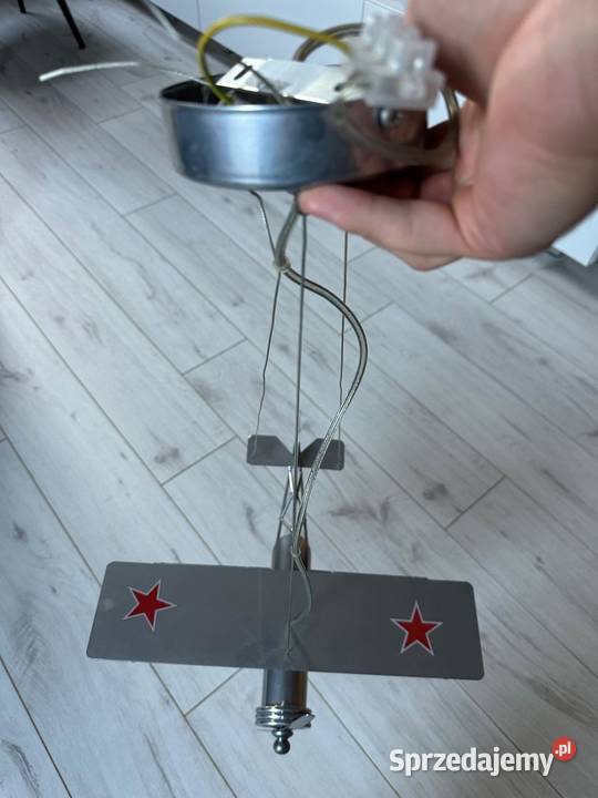 Sprzedam lampę samolot Gomunice