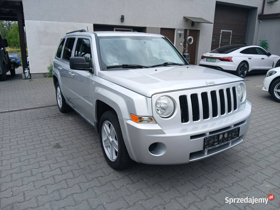 Jeep Patriot 22 diesel 4X4 klima alufelgi stan Rok produkcji 2011