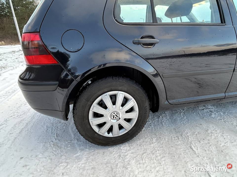 Golf 4 14 benzyna w idealnym stanie Bór Kunowski