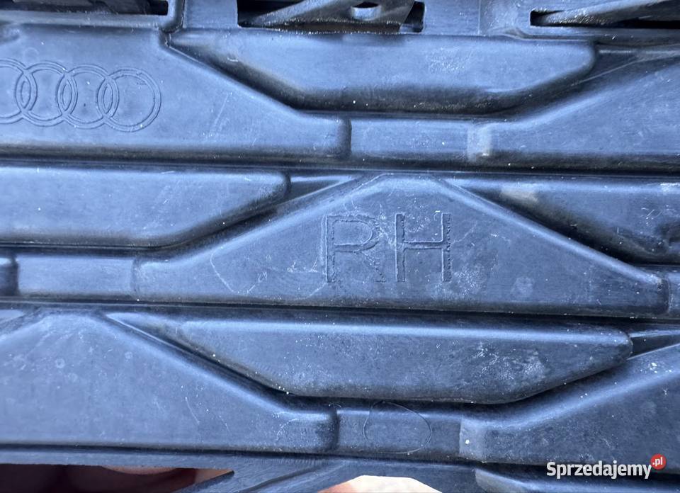 Kratka zderzaka przód prawa rh Audi a6 c8 4K0 18 wielkopolskie Międzychód