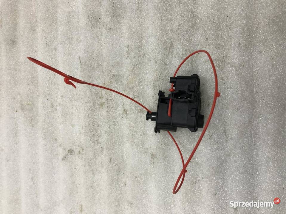 SILNICZEK KLAPKI PALIWA AUDI A5 8T 8K0862153D Wyposażenie elektryczne
