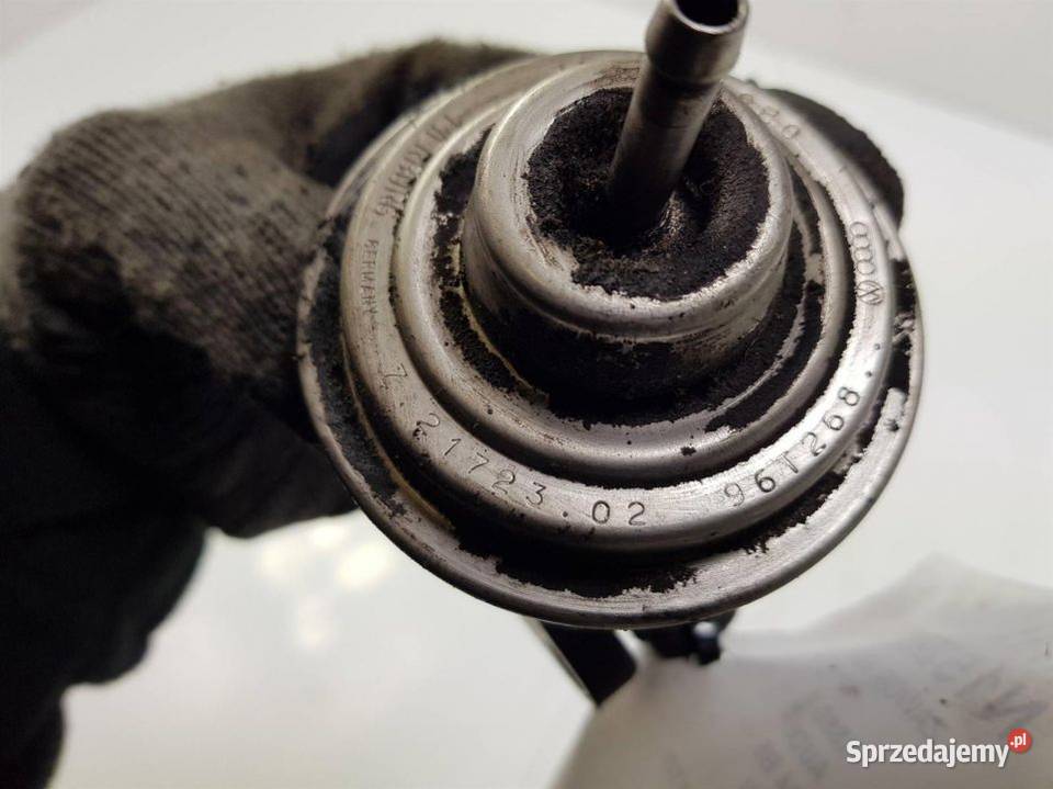 ZAWÓR EGR AUDI A4 B5 028131501E Lipno