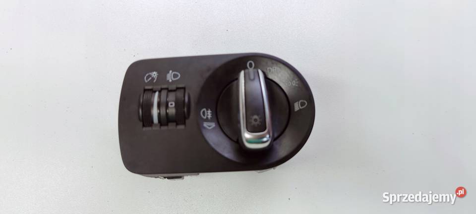 WŁĄCZNIK ŚWIATEŁ DRL AUDI A3 8P LIFT 8P2941531BC Przystajń