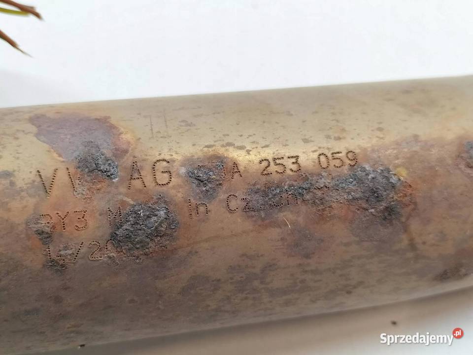 PRZEPUSTNICA SPALIN 20 TDI VW Volkswagen Touran Przepustnice