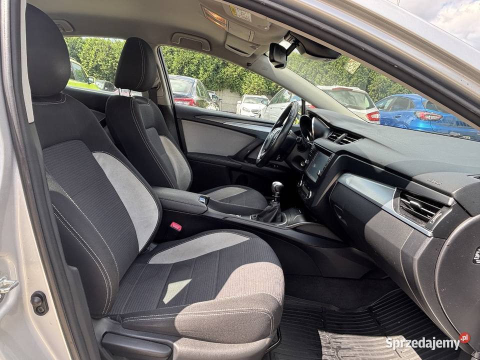 Toyota Avensis 2018r Polski Salon Gwarancja Paniówki sprzedam