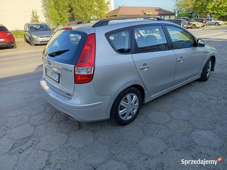 Hyundai i30 16 crdi 116 2010 opłaty na Tarnobrzeg