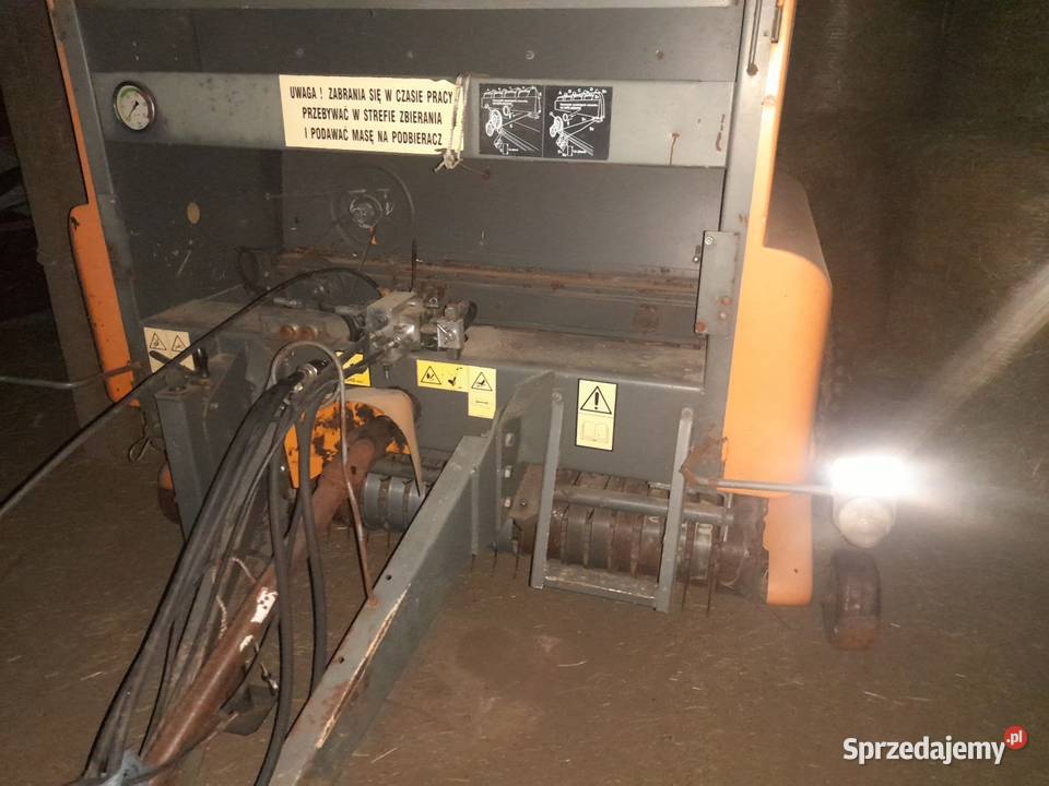 Prasa Warfama belująca z543 Rolujące (belujące)