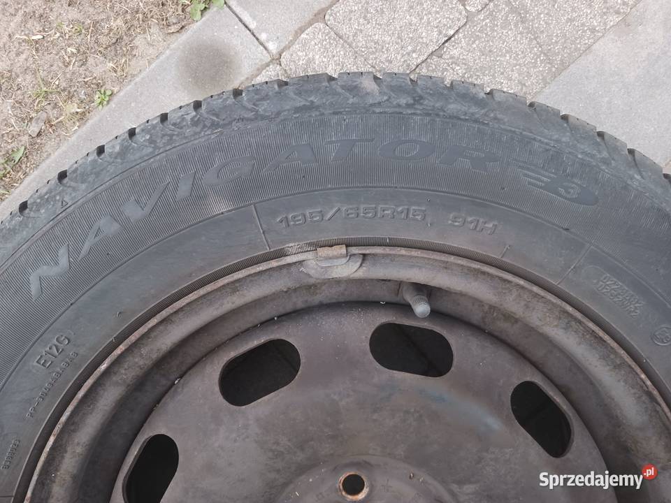 Opony WIELOSEZONOWE Dębica Navigator 3 19565 R15