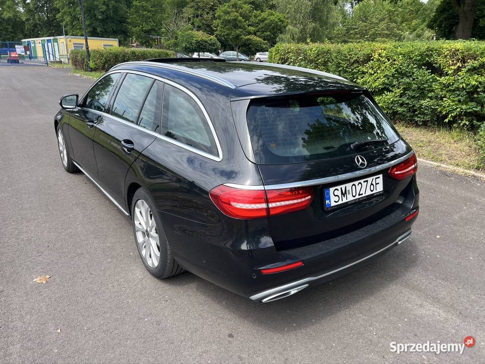 Mercedes E klasa E220d 9g bogato wyposażona Rok produkcji 2017