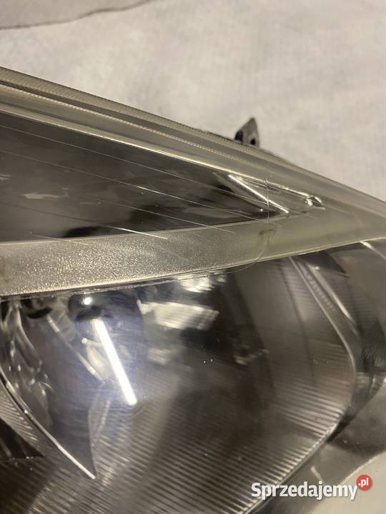 Lampa prawy przód Renault Clio III 0509 Jasienica