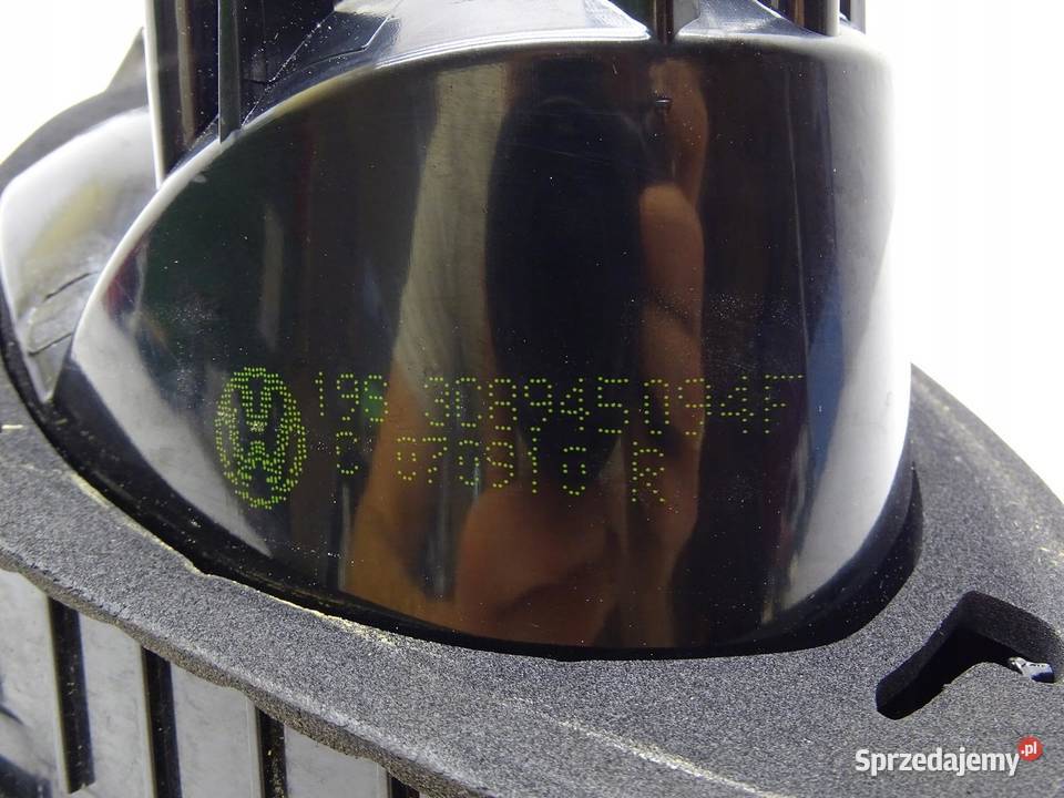 LAMPA PRAWA PRAWY TYŁ TYLNA W KLAPE VW PASSAT CC osobowe