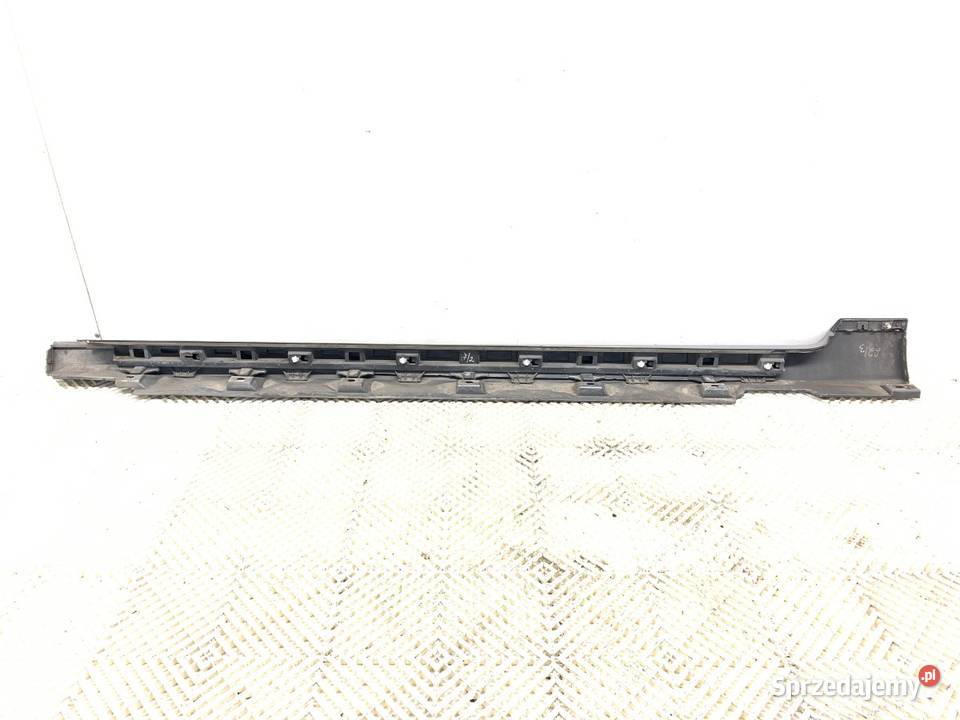 LISTWA PROGOWA PRAWY VW PASSAT B8 Kombi tungsten osobowe sprzedam