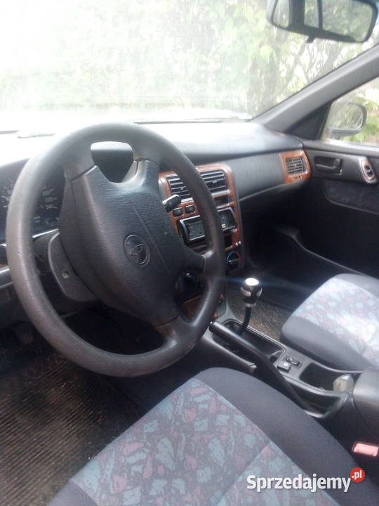 Sprzedam Toyota carina e kombi 16 B Lpg 96r 285000km Lublin sprzedam