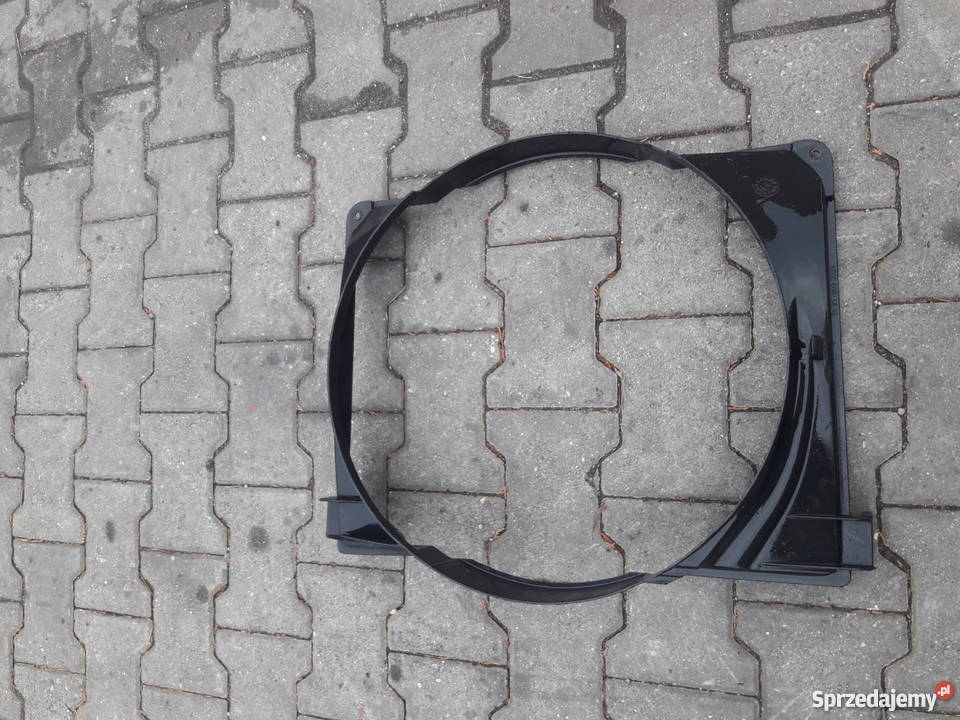 MERCEDES 408 508 608 3105050055 obudowa Układ chłodzenia