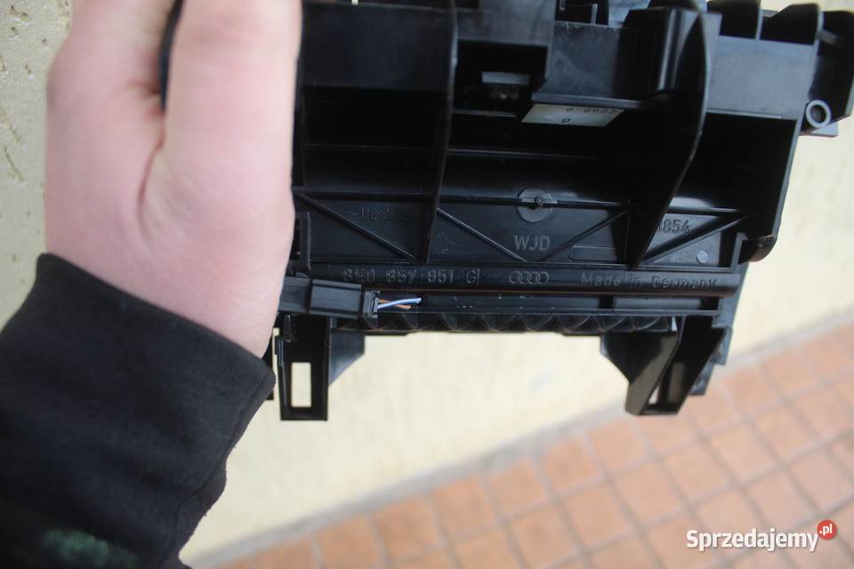 POPIELNICZKA AUDI A4 B6 8E0857951G wielkopolskie sprzedam
