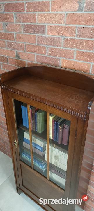Piękna biblioteka witryna dębowa lubuskie Łagów